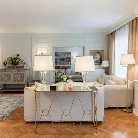 Etoile By Halu!, Chic In The Center * Salonicco