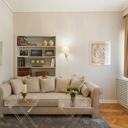 Apartment Etoile By Halu!, Chic In The Center