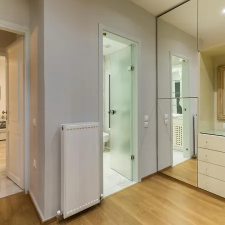 Etoile By Halu!, Chic In The Center Apartment *