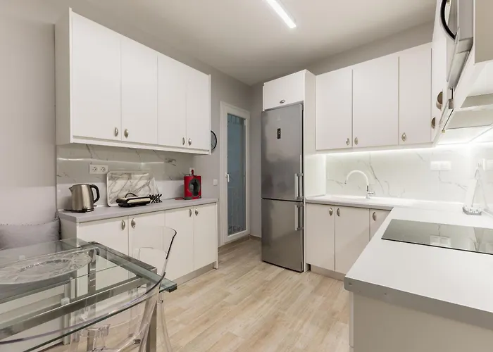 Апартаменты Etoile By Halu!, Chic In The Center