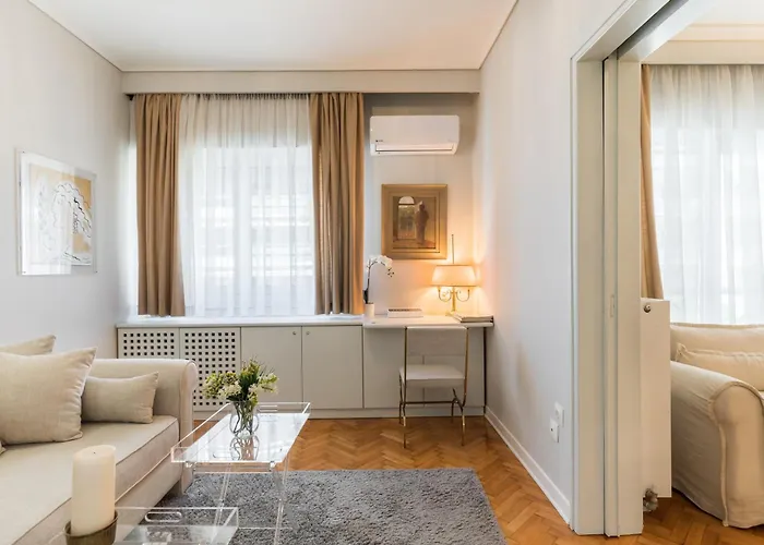 Апартаменты Etoile By Halu!, Chic In The Center